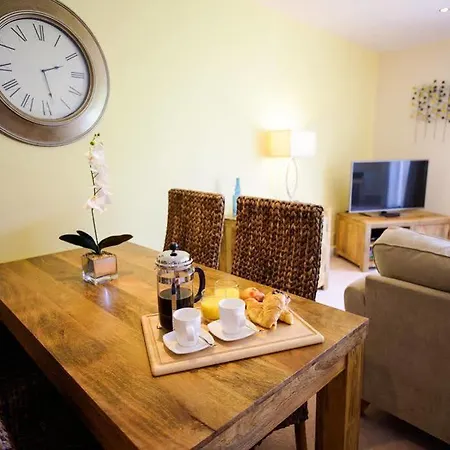 Hotel The Sands Sea Front Scarborough